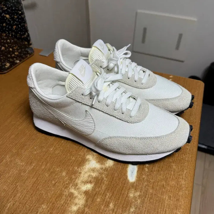 [BUNJANG] Nike Daybreak Phantom White Sneakers / 나이키 데이브레이크 팬텀화이트 285 신품급