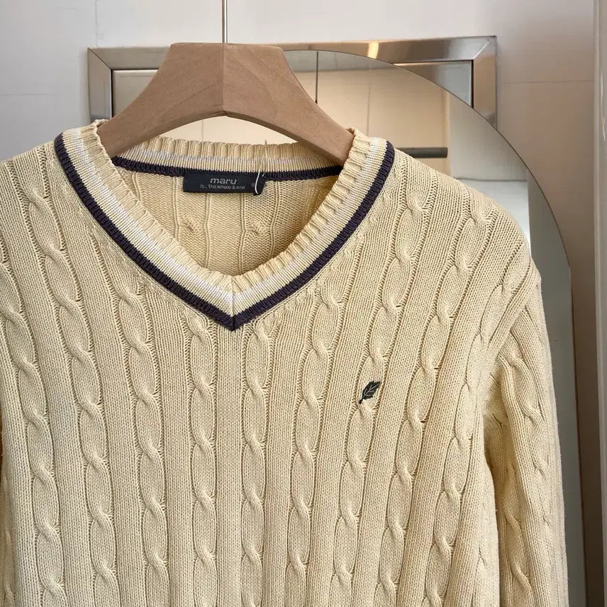 [BUNJANG] MARU Cable Knit Top / 마루 꽈배기 니트 S(90) MARU Cable Knit Top