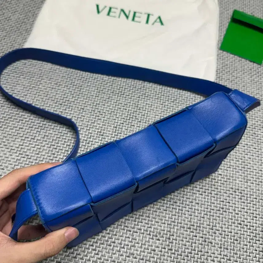 [BUNJANG] Bottega Veneta Cassette Bag - Blue / 보테가 베네타 카세트백 블루