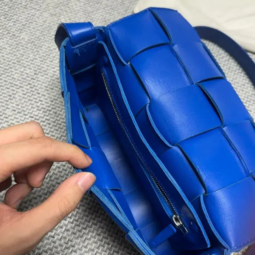 [BUNJANG] Bottega Veneta Cassette Bag - Blue / 보테가 베네타 카세트백 블루