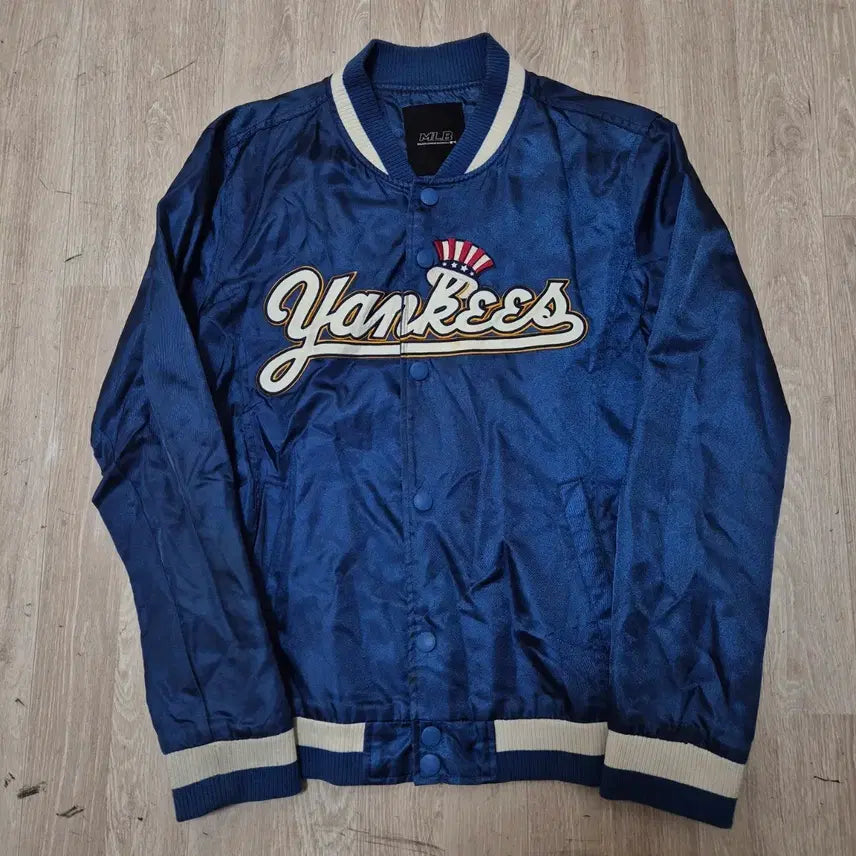 [BUNJANG] MLB New York Yankees Stadium Varsity Jacket / MLB 뉴욕 양키스 스타디움 바시티 자켓 L(100)
