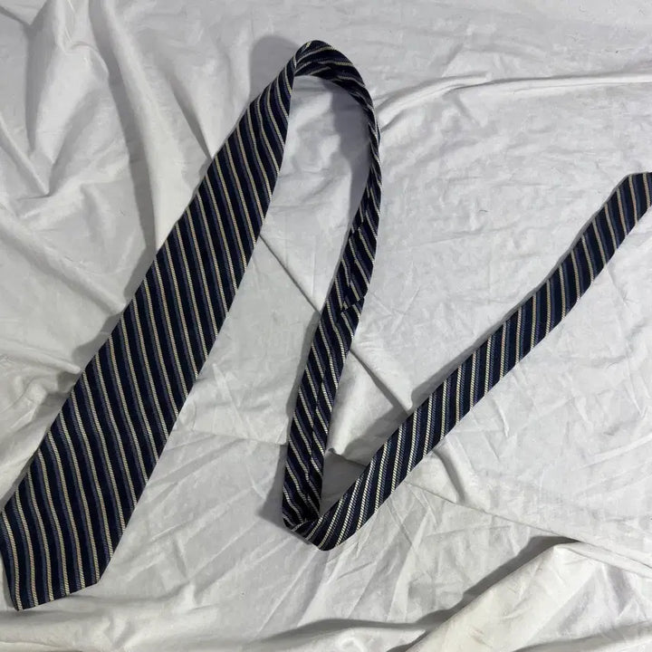 [BUNJANG] Brooks Brothers Striped Necktie / Usa 브룩스브라더스 스트라이프 넥타이