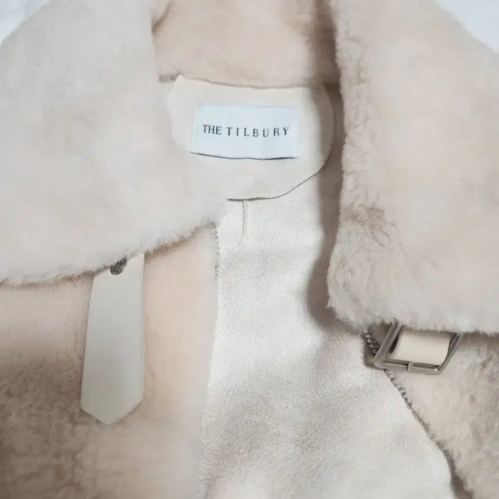 [BUNJANG] The Tillybury Beige Mousse Jacket / 더틸버리 양모 무스탕 자켓 베이지 85-88-155