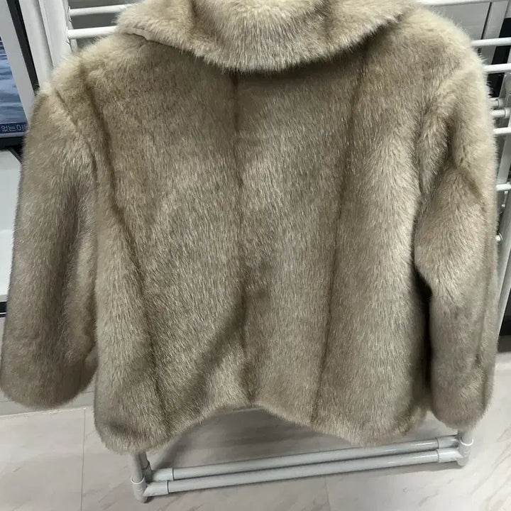 [BUNJANG] Doublecoco.J Faux Fur Jacket / 더블코코제이 퍼자켓