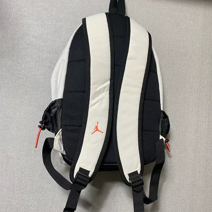 [SOLD OUT] 조던 에어 플라이트 클럽 백팩