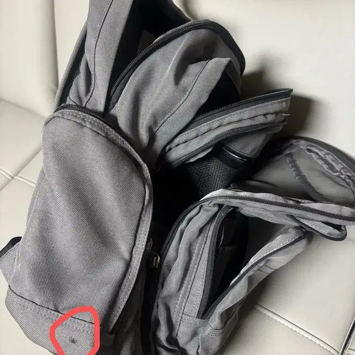 [BUNJANG] Carhartt Legacy Deluxe Backpack Charcoal / 빈티지 칼하트 레거시 디럭스 백팩 차콜