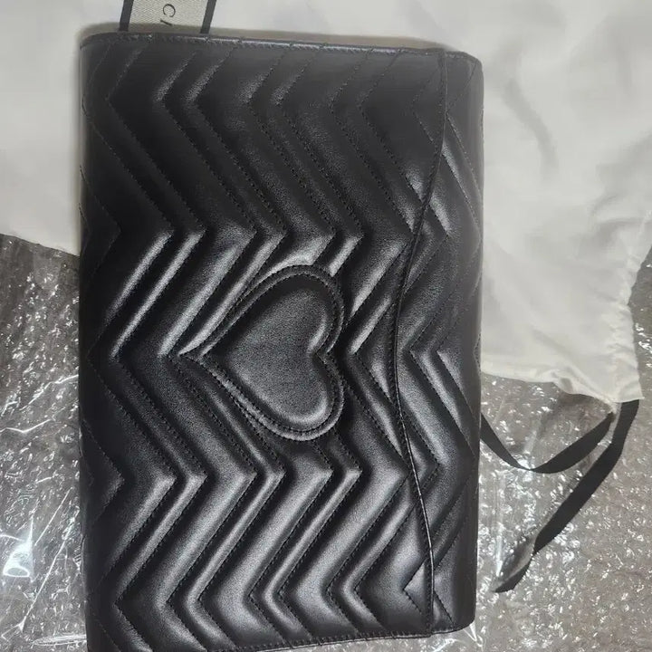 [BUNJANG] Gucci Marmont Black Clutch Bag / 구찌 마몬트 블랙 클러치백