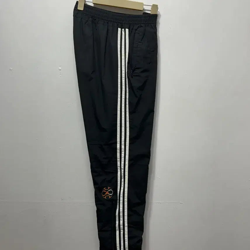 [BUNJANG] Adidas Three-Stripe Training Pants Black M / 아디다스 삼선 트레이닝 바지 블랙 M