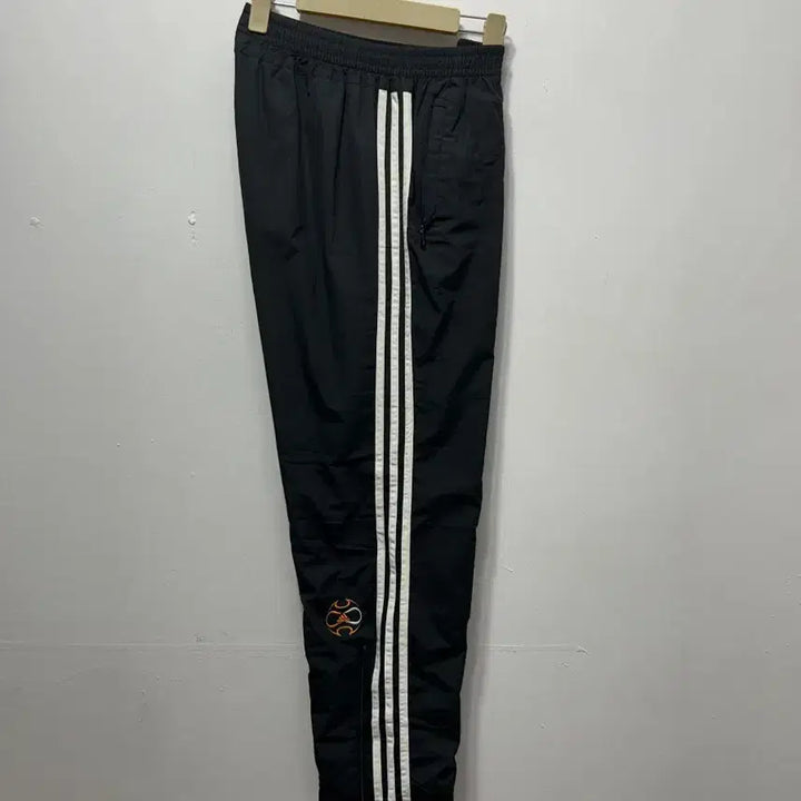 [BUNJANG] Adidas Three-Stripe Training Pants Black M / 아디다스 삼선 트레이닝 바지 블랙 M