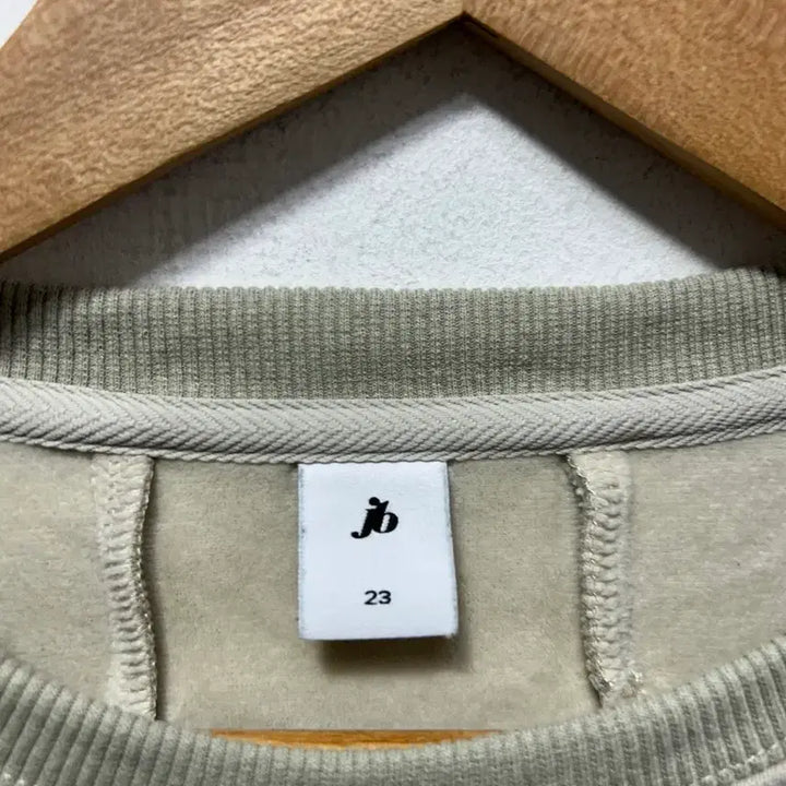 [BUNJANG] REMEMBER Beige Crewneck Sweatshirt M / REMEMBER 베이지색 맨투맨 티셔츠 M