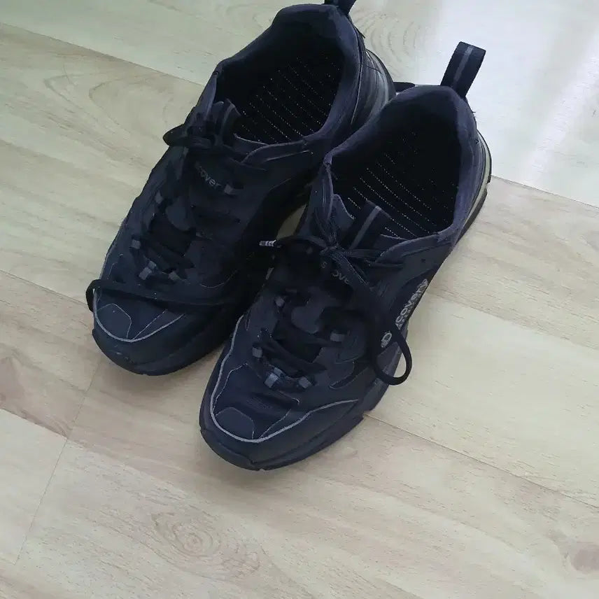 [BUNJANG] Discovery Expedition Black Sneakers 265 / 디스커버리 익스페디션 블랙 운동화  265