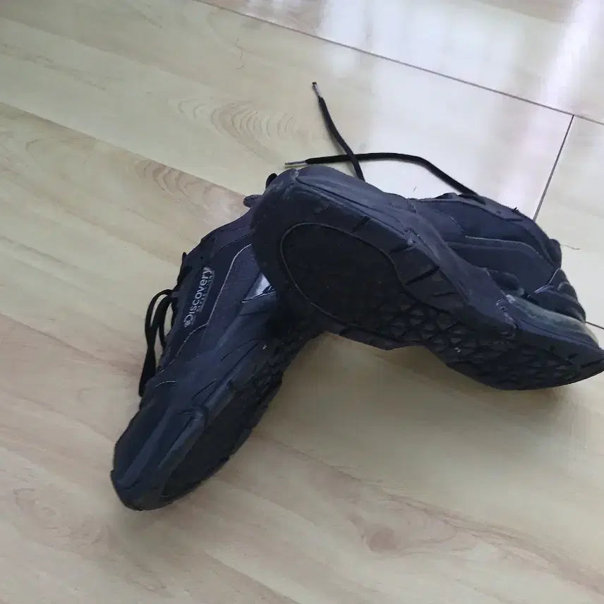 [BUNJANG] Discovery Expedition Black Sneakers 265 / 디스커버리 익스페디션 블랙 운동화  265
