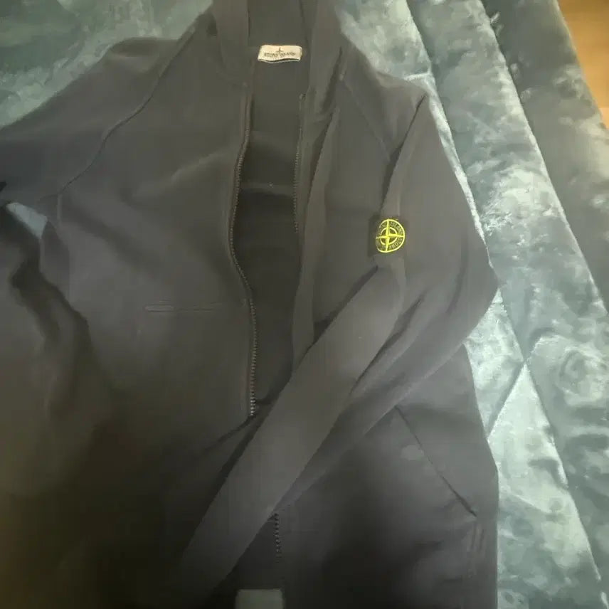 [SOLD OUT] 스톤아일랜드 후드집업 S