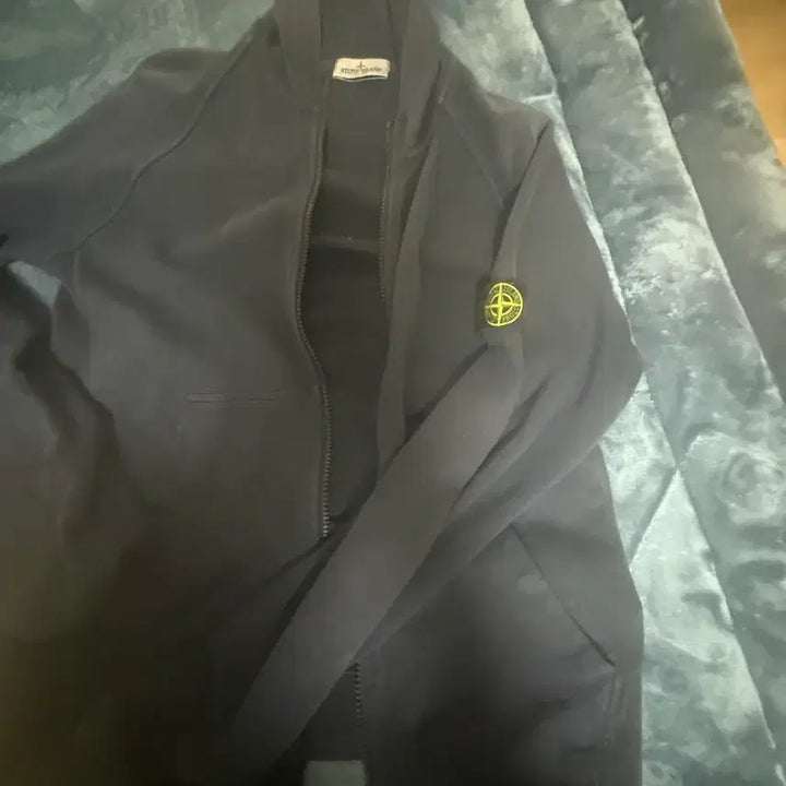 [SOLD OUT] 스톤아일랜드 후드집업 S