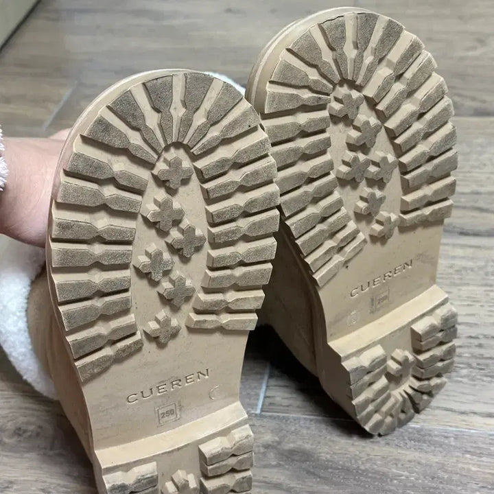 [BUNJANG] Cuerno Boots 250 - Used / 쿠에른 부츠 250