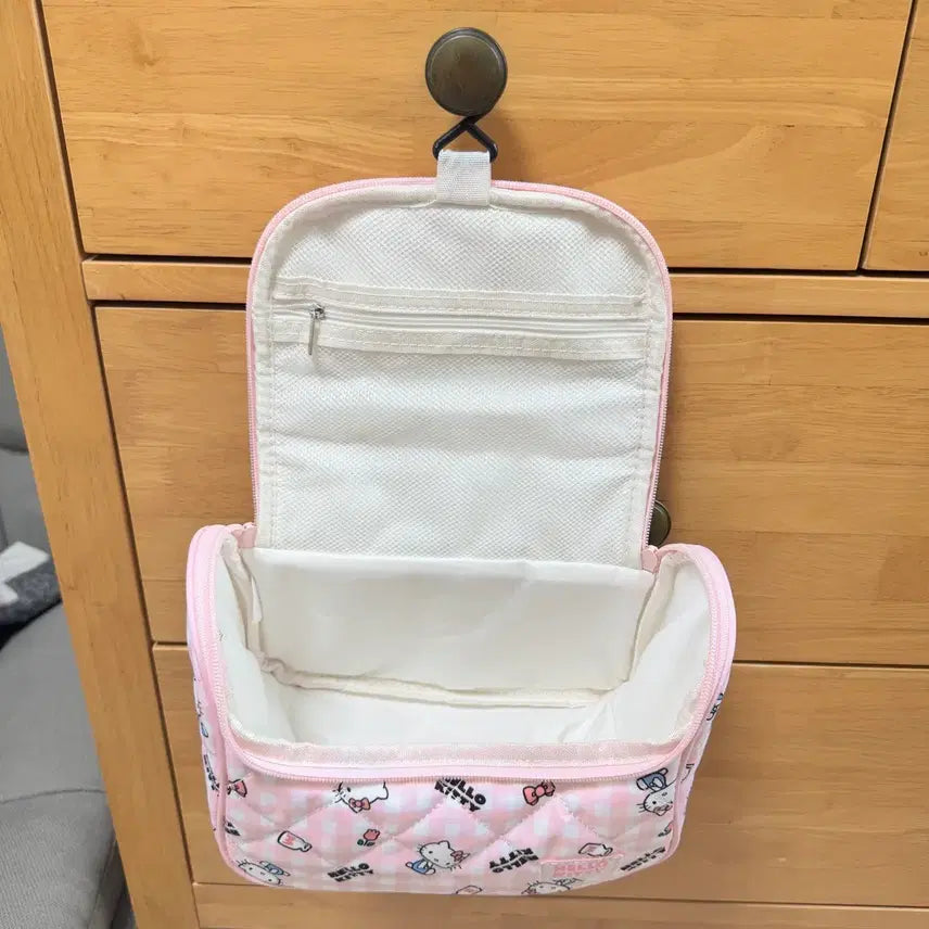 [BUNJANG] Hello Kitty Quilted Pouch Set / 헬로키티 퀼팅 파우치 화장품/여행용 3종