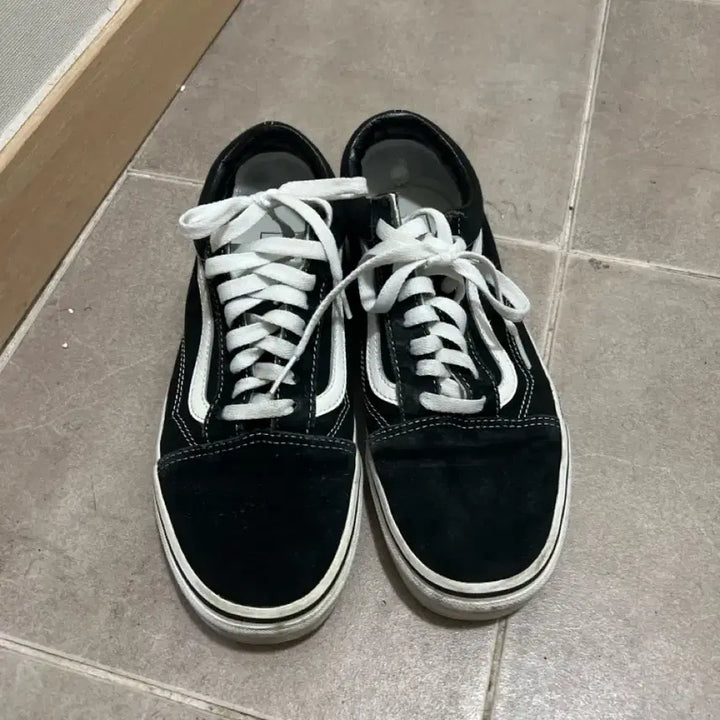 [BUNJANG] Vans Old Skool Sneakers / 반스 올드스쿨 260 상태 좋음