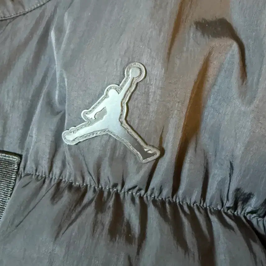 [BUNJANG] Nike Jordan Essential Statement Down Padded Jacket (4XL) / 나이키 조던 에센셜 스테이트먼트 다운 패딩 (4xl)