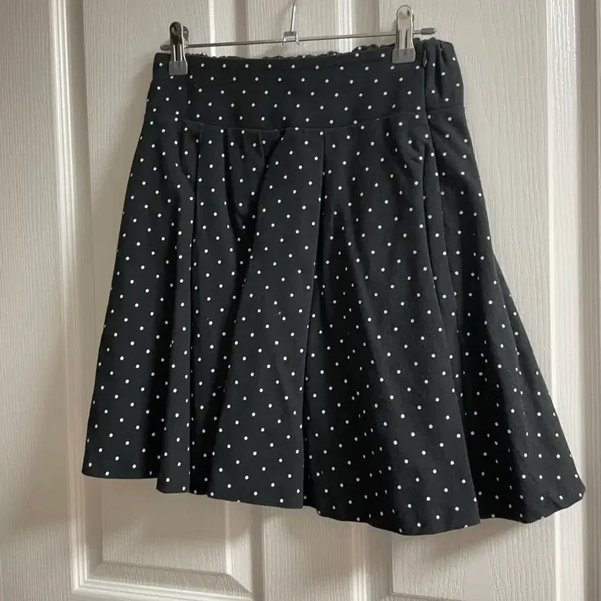 [BUNJANG] Darlings Studio Dot Lady Two-Piece Set / 달링스튜디오 도트 레이디 투피스