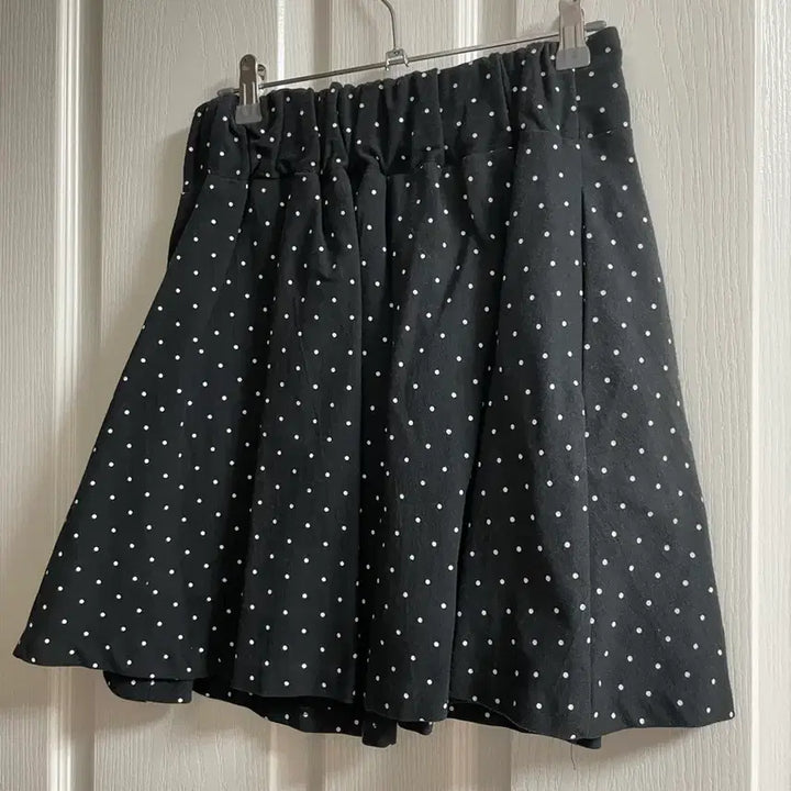 [BUNJANG] Darlings Studio Dot Lady Two-Piece Set / 달링스튜디오 도트 레이디 투피스