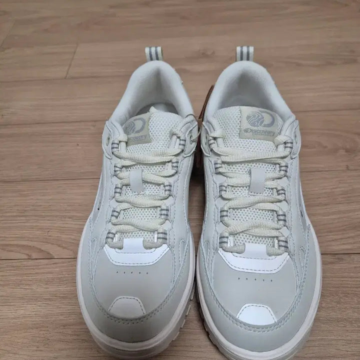 [BUNJANG] Discovery Brick Sneakers / [새제품] 디스커버리 브릭 운동화 230mm