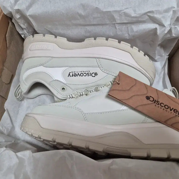 [BUNJANG] Discovery Brick Sneakers / [새제품] 디스커버리 브릭 운동화 230mm