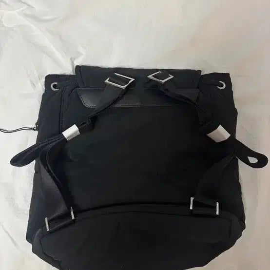 [BUNJANG] Oh! The Padding Backpack (Black) / 오브히 패디드 백팩 블랙 컬러 새상품