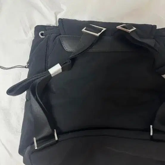 [BUNJANG] Oh! The Padding Backpack (Black) / 오브히 패디드 백팩 블랙 컬러 새상품