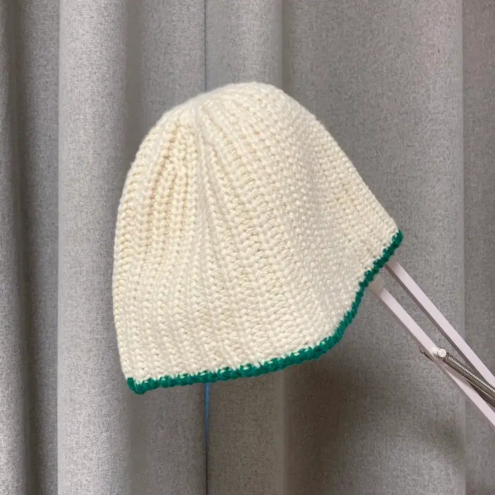 [BUNJANG] Ivory Green Knit Beanie / 착샷O) 아이보리 그린 배색 니트짜임 비니