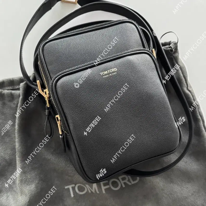 [BUNJANG] Tom Ford Berkeley Leather Messenger Bag Black / 톰포드 버클리 레더 메신저백 블랙