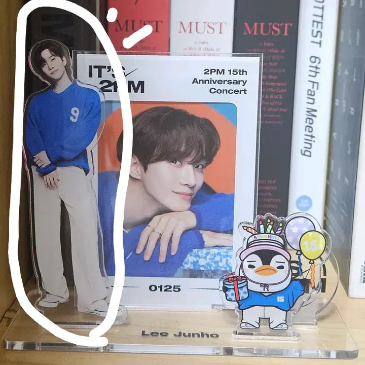[BUNJANG] 2PM Lee Junho Acrylic Photocard Stand / 2pm 15주년 콘서트 이준호 아크릴 포토카드 스탠드