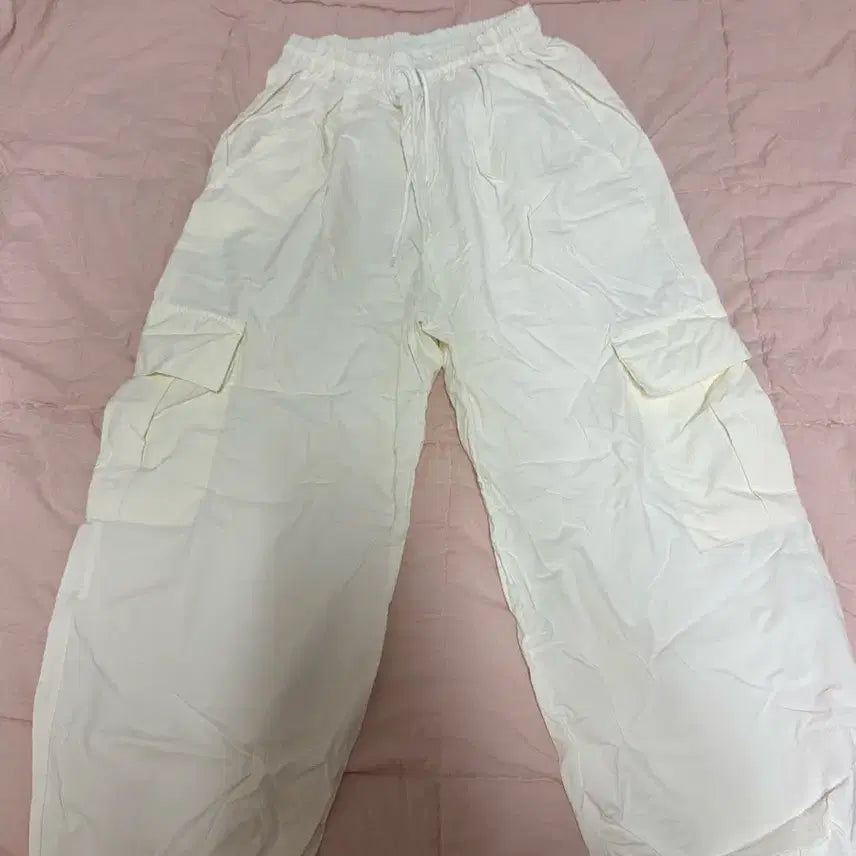 [BUNJANG] Ivory Summer Cargo Jogger Pants / 아이보리 여름 카고 조거팬츠