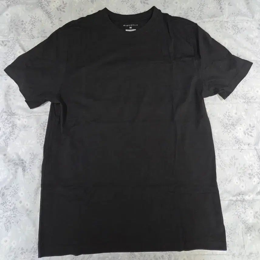 [BUNJANG] Giordano Layered T-shirt Bundle Set / 지오다노 레이어드 반팔 티셔츠 일괄판매