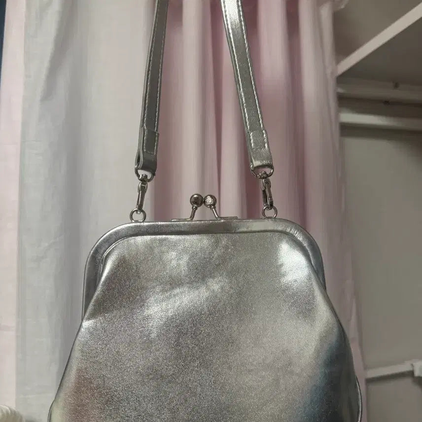 [SOLD OUT] 정품 비비안웨스트우드 첼시백 제니백 실버
