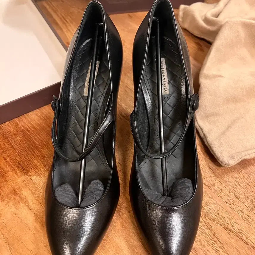 [BUNJANG] Bottega Veneta Black Mary Jane Heels 36.5 / 보테가 베네타 블랙 메리제인 힐 36.5