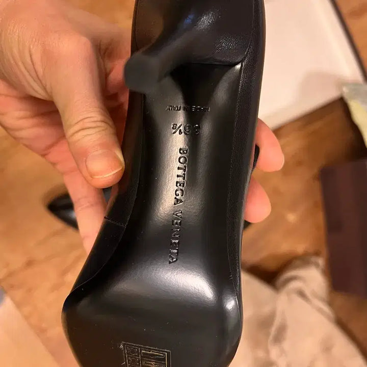 [BUNJANG] Bottega Veneta Black Mary Jane Heels 36.5 / 보테가 베네타 블랙 메리제인 힐 36.5