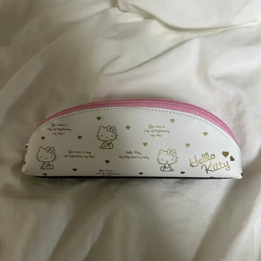 [BUNJANG] Classic Kitty Pencil Case / 고전키티 필통