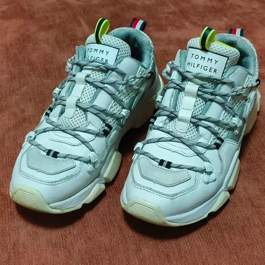 [BUNJANG] Tommy Hilfiger City Voyager Chunky Sneakers 235 / 토미힐피거 시티 보이저 청키 스니커즈 235