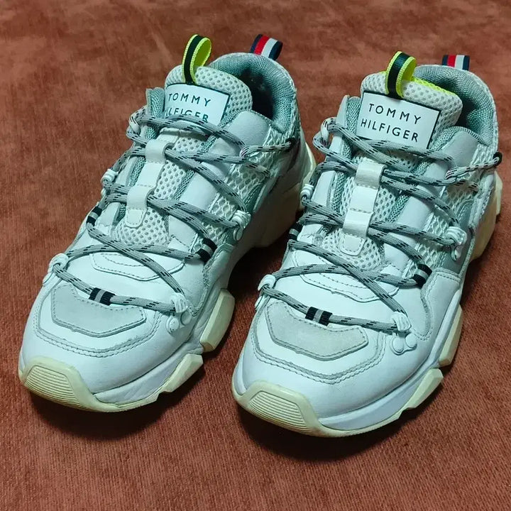 [BUNJANG] Tommy Hilfiger City Voyager Chunky Sneakers 235 / 토미힐피거 시티 보이저 청키 스니커즈 235
