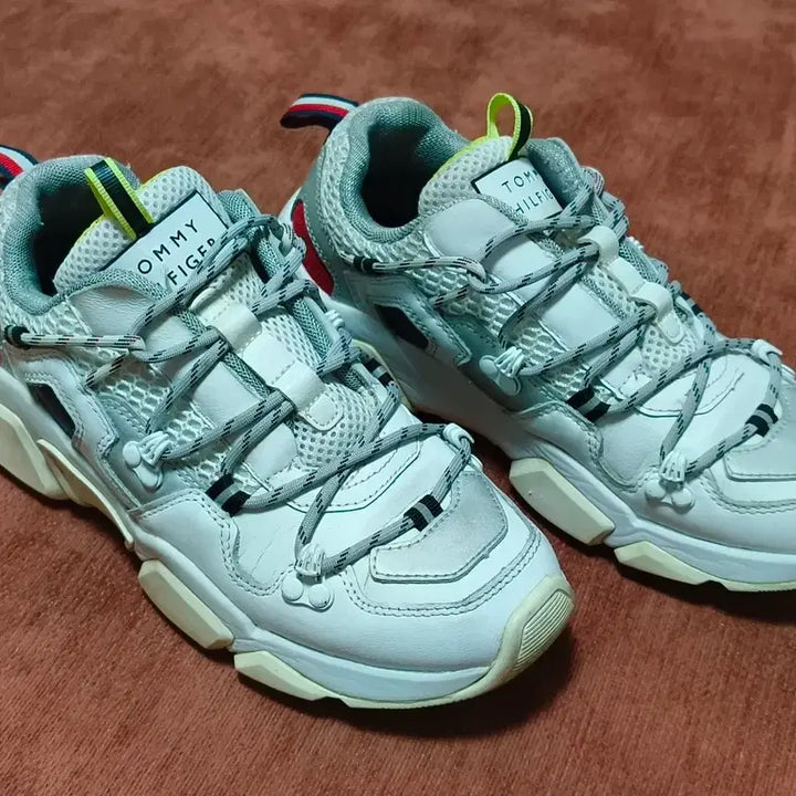 [BUNJANG] Tommy Hilfiger City Voyager Chunky Sneakers 235 / 토미힐피거 시티 보이저 청키 스니커즈 235