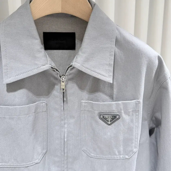 [BUNJANG] Prada Triangle Logo Gray Blouson Jacket / ( S+ / M ) 프라다 삼각로고 신형 그레이 블루종 자켓