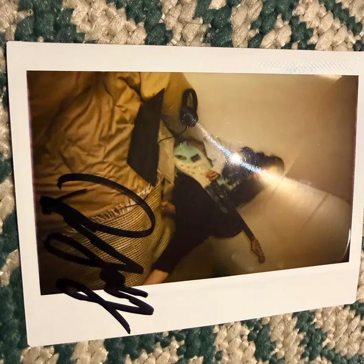 [BUNJANG] REJAY Signed Polaroid / 가수 REJAY 친필싸인 폴라