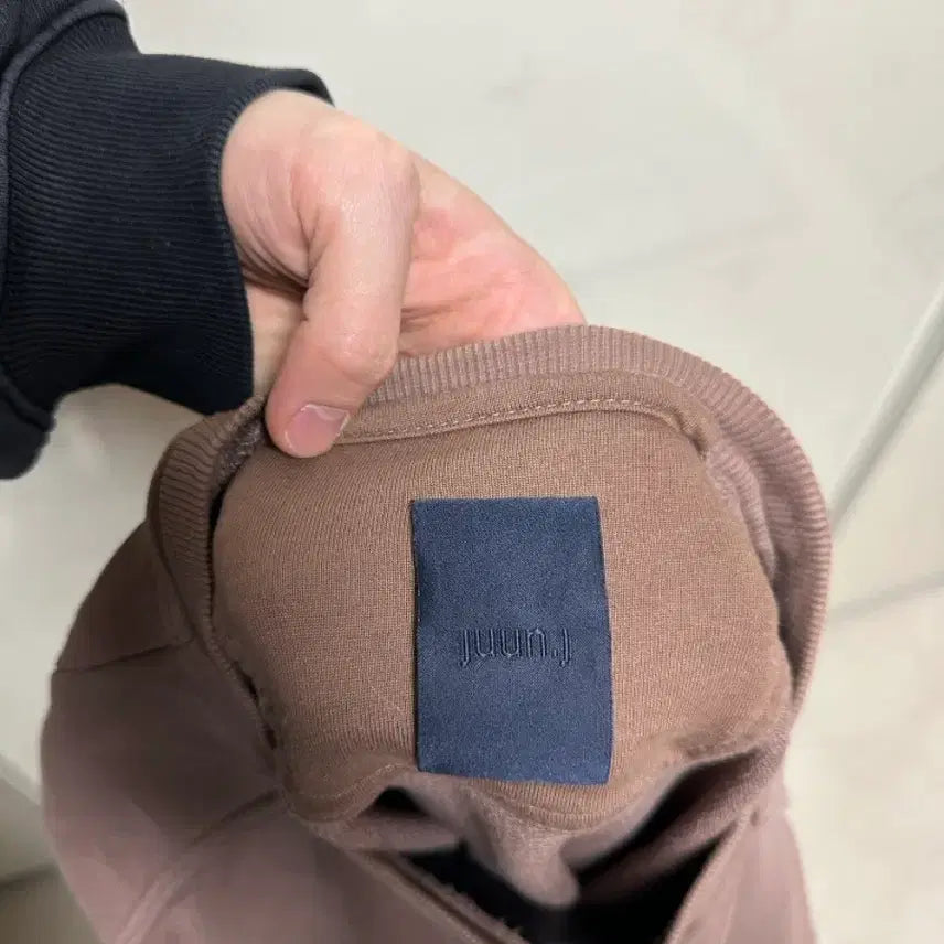 [BUNJANG] Juun.J Shoulder Patch Sweatshirt Brown M / 준지 어깨 덧방 맨투맨 브라운 M