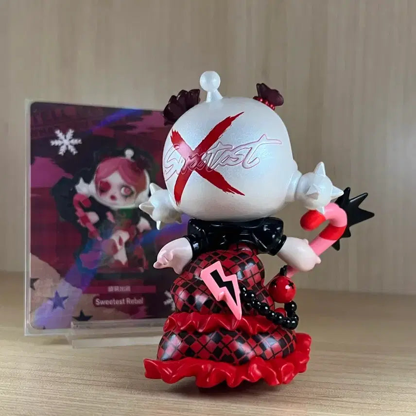 [BUNJANG] Popmart Skullpanda So I Was Told Series Figure / 팝마트 스컬판다 소원을 말해봐 화려한 외출