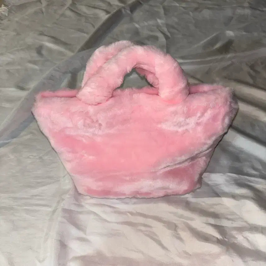 [BUNJANG] Puma Vintage Pink Fur Tote Bag / 빈티지 푸마 퍼 핑크 토트백