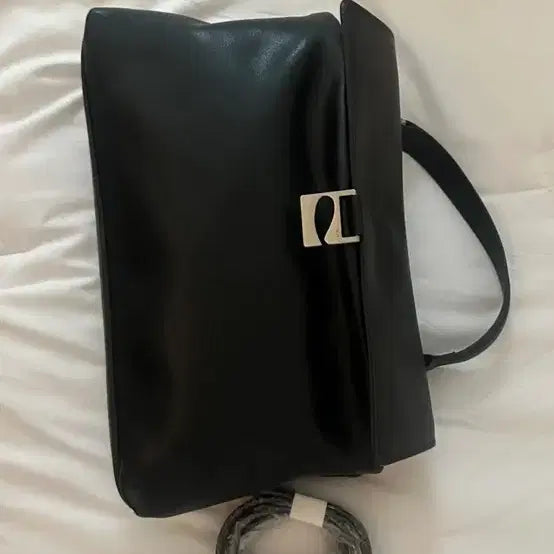 [BUNJANG] Heritage Black Designer Bag / 디자이너가방 아니 헤리티지블랙 백팝니다.