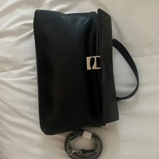 [BUNJANG] Heritage Black Designer Bag / 디자이너가방 아니 헤리티지블랙 백팝니다.