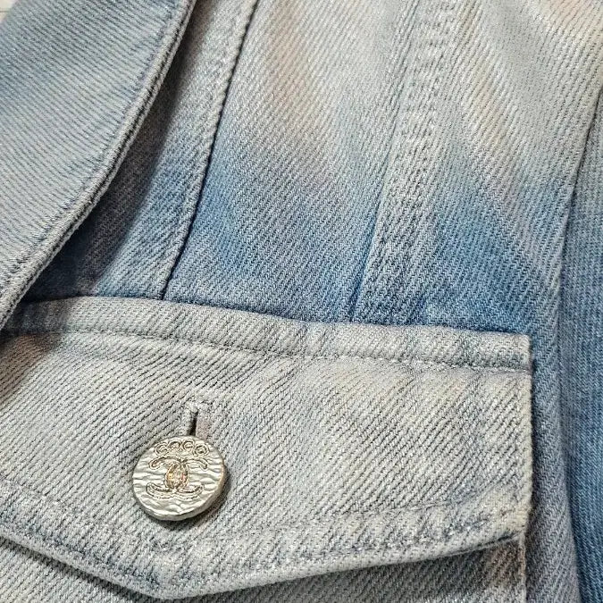 [BUNJANG] Chanel 24m Coco Beach Denim Jacket 34 / 샤넬 24m 코코비치 데님자켓 34