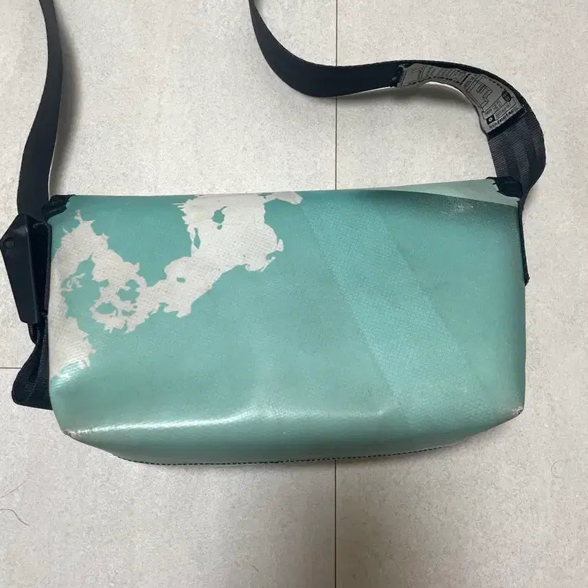 [BUNJANG] Freitag Hawaii Five-O Mint Messenger Bag / 프라이탁 하와이파이브오 하파오 민트