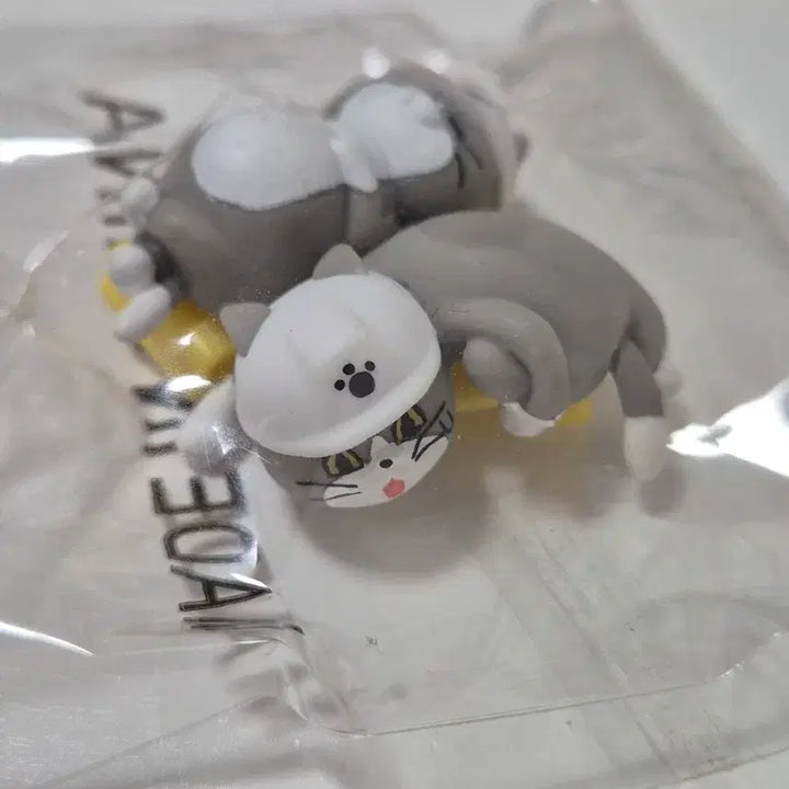 [BUNJANG] Shigotoneko Working Cat Noodle Stopper Figure Bundle / [시고토네코] 일하는 고양이 현장냥이 누들 스토퍼 가챠 2개
